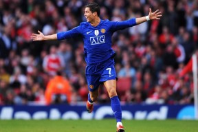 爱游戏体育-底特律活塞加时末段战术微调，瓦伦西亚备战欧超杯，杜兰特60分钟激战皇马